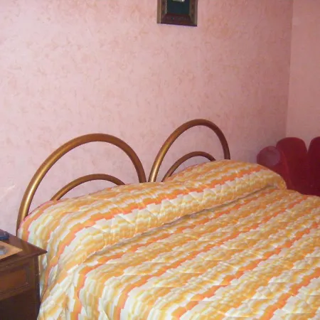 Robinia Appartement *